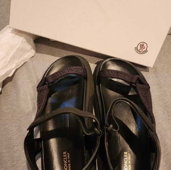 NWT Moncler Catura Black Sandals Size 40 - Picture 12 of 14